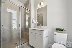 2009 Clarksdale Dr, Charlotte, NC 28206 - Photo 10