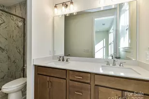 6013 Pivot Ct, Charlotte, NC 28205 - Photo 16