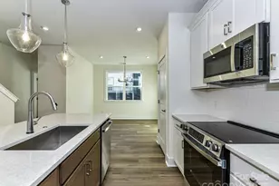 6013 Pivot Ct, Charlotte, NC 28205 - Photo 12