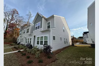 4738 Lakeview Road N #16, Charlotte, NC 28216 - Photo 2