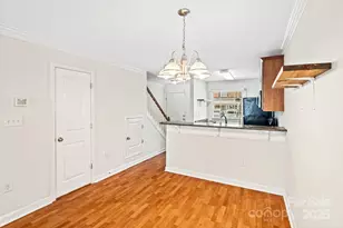 1215 Green Oaks Ln, Charlotte, NC 28205 - Photo 12