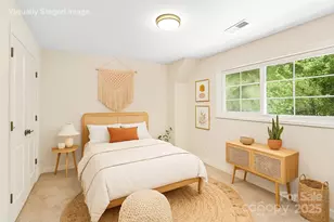 1215 Green Oaks Ln, Charlotte, NC 28205 - Photo 8