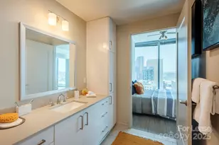 401 S Graham St, Charlotte, NC 28202 - Photo 16