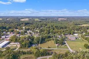 208 E Main St, Cleveland, NC 27013 - Photo 2