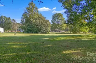 208 E Main St, Cleveland, NC 27013 - Photo 14