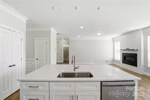 6027 Veld Ct, Charlotte, NC 28215 - Photo 14