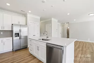 6027 Veld Court, Charlotte, NC 28215 - Photo 12