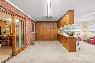 301 Museum Rd, Statesville, NC 28625 - Photo 18