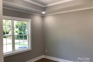 302 W 2nd St, Lowell, NC 28098 - Photo 8