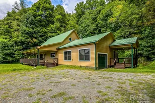 600 Charisma Dr, Marshall, NC 28753 - Photo 2