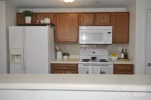 1600 H Arlyn Circle, Charlotte, NC 28213 - Photo 4