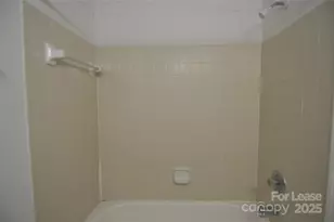 9500 L Shannon Green Dr, Charlotte, NC 28213 - Photo 12