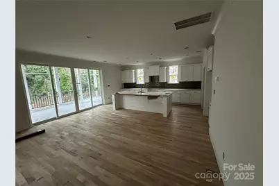 1061 The Glen Street, Statesville, NC 28677 - Photo 2