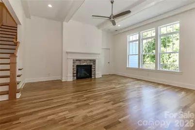 1061 The Glen Street, Statesville, NC 28677 - Photo 2