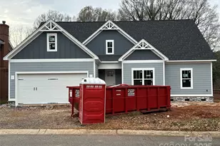 1061 The Glen St, Statesville, NC 28677 - Photo 1