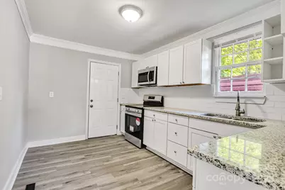 3637 Glenville Avenue, Charlotte, NC 28215 - Photo 12