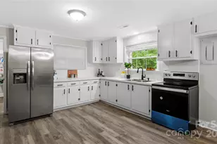 7860 Henry Harris Rd, Fort Mill, SC 29707 - Photo 6