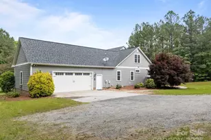 230 Shagbark Ln, Salisbury, NC 28146 - Photo 6