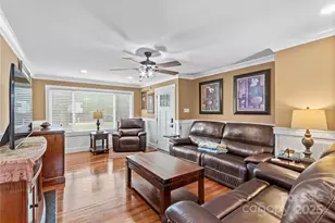 314 Euclid Ave, Statesville, NC 28677 - Photo 6