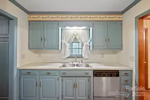 112 Julia Dr, Lincolnton, NC 28092 - Photo 6