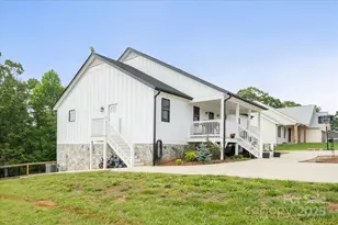 78 Grace Estates Dr, Marion, NC 28752 - Photo 2