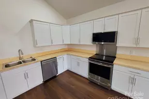 401 Constant Ln, Columbus, NC 28722 - Photo 12