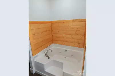 401 Constant Lane, Columbus, NC 28722 - Photo 18