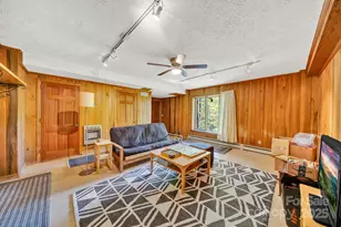 1412 Valmont Dr, Hendersonville, NC 28791 - Photo 36