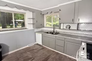 709 Sunset Dr, Salisbury, NC 28147 - Photo 16