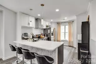 7442 Crestside Ln, Charlotte, NC 28227 - Photo 6