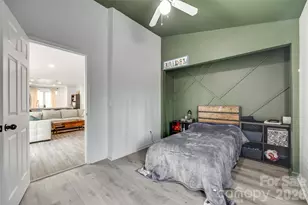 7442 Crestside Ln, Charlotte, NC 28227 - Photo 16