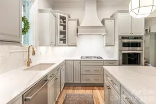 20 E Owl Creek Ln, Fairview, NC 28730 - Photo 6