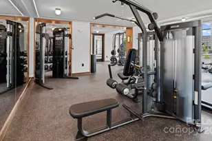 300 E 36th St, Charlotte, NC 28206 - Photo 20