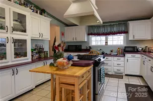 120 Powderhorn Drive\, Burnsville, NC 28714 - Photo 18