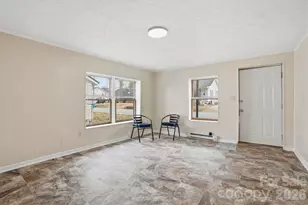 381 N Cleghorn St, Rutherfordton, NC 28139 - Photo 6