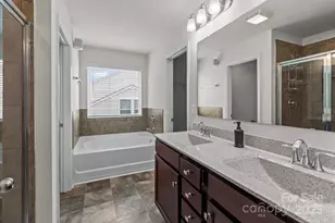 9132 Colwick Hill Ln, Charlotte, NC 28215 - Photo 22