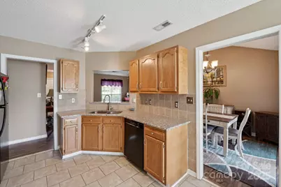 8105 Castlemaine Drive, Matthews, NC 28104 - Photo 10