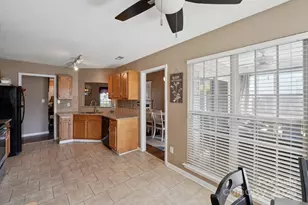 8105 Castlemaine Dr, Matthews, NC 28104 - Photo 12