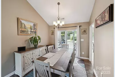 8105 Castlemaine Drive, Matthews, NC 28104 - Photo 6