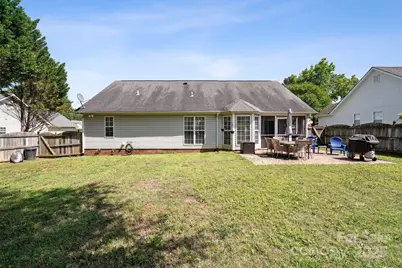 8105 Castlemaine Drive, Matthews, NC 28104 - Photo 24
