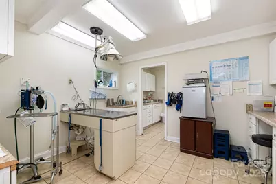 1512 Davie Avenue, Statesville, NC 28677 - Photo 12