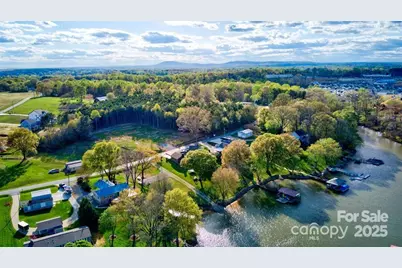 4279 Candlewood Drive, Sherrills Ford, NC 28673 - Photo 22