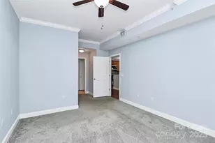 300 W 5th St, Charlotte, NC 28202 - Photo 20