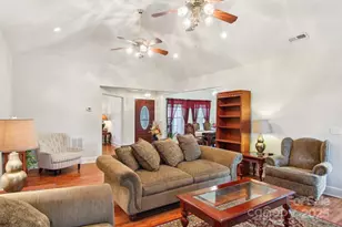 150 Baton Ln, Hendersonville, NC 28792 - Photo 12