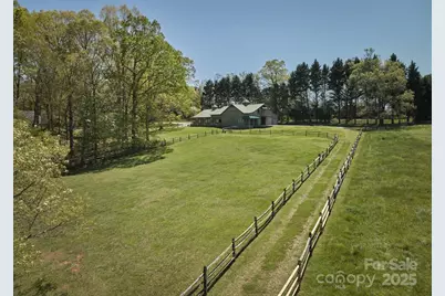 201 Hughes Creek, Columbus, NC 28722 - Photo 34