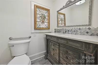 402 W 8th Street, Charlotte, NC 28202 - Photo 34