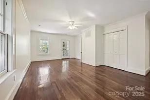 402 W 8th St, Charlotte, NC 28202 - Photo 24