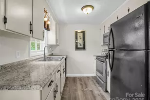 65 Brookside Dr, Hendersonville, NC 28792 - Photo 18