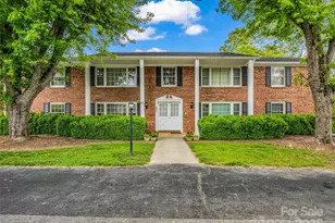 65 Brookside Dr, Hendersonville, NC 28792 - Photo 4