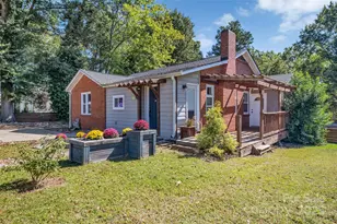 1111 E Park Dr, Gastonia, NC 28054 - Photo 2